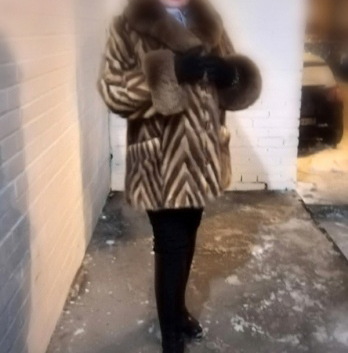 Я с удовольствием окунусь с тобой в мир страсти и удовольствия. Живу в Москве и готова встретиться с тобой в любое время и в любом месте. Мои услуги включают классический и эротический массаж, оральный и классический секс, игры ролевыми костюмами и многое другое. Мои фото 100% реальные, без ретуши и фальши. У меня много положительных отзывов, которые говорят о моем профессионализме и умении доставлять удовольствие. Я гарантирую анонимность и конфиденциальность. Обращайся, и я окажу тебе незабываемые моменты радости и наслаждения. 😘 14713, 49 лет